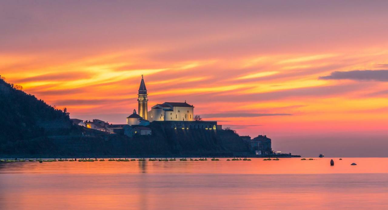 Apartment In Villa, Near Piran Strunjan Zewnętrze zdjęcie